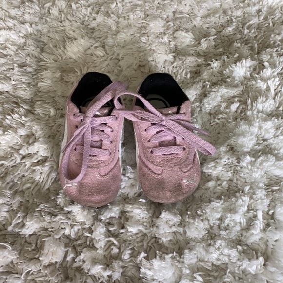 Puma - Picture 2 of 5